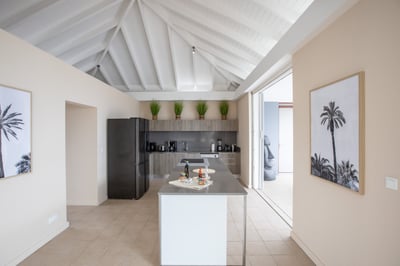 Luxury Villa Photo #11