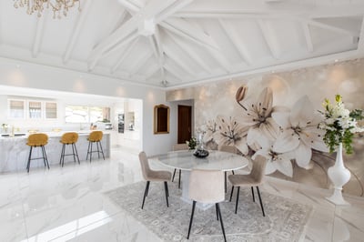 Luxury Villa Photo #21