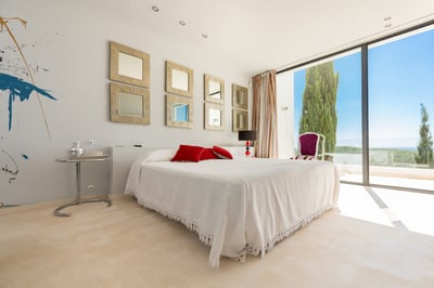 Luxury Villa Photo #25