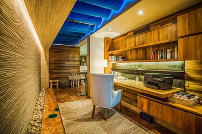 Luxury Villa Photo #21