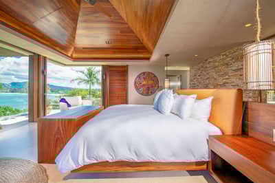 Luxury Villa Photo #52