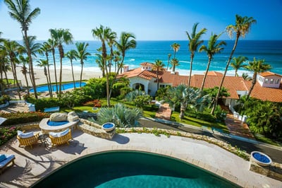 Luxury Villa Photo #9