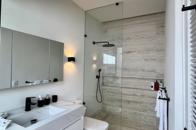 Luxury Villa Photo #41