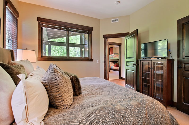 Silver Star 3 BDM Penthouse