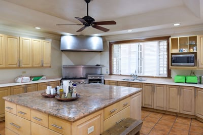Luxury Villa Photo #14
