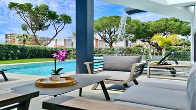 Luxury Villa Photo #11
