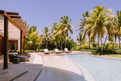 Luxury Villa Photo #4