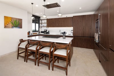 Luxury Villa Photo #23