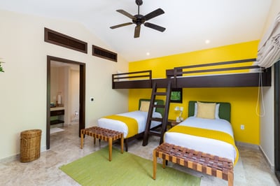 Luxury Villa Photo #44
