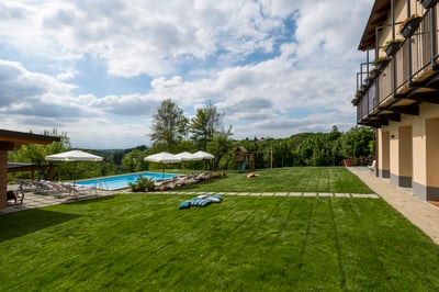 Luxury Villa Photo #11