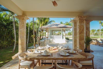 Tortuga D9 - Newly renovated golf villa located just steps from private beach