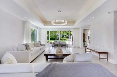 Luxury Villa Photo #20