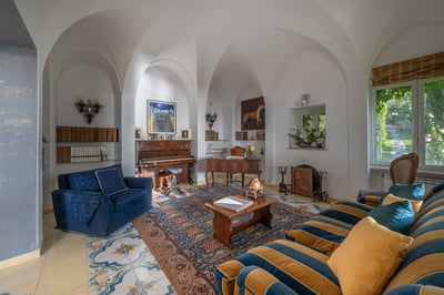 Luxury Villa Photo #19