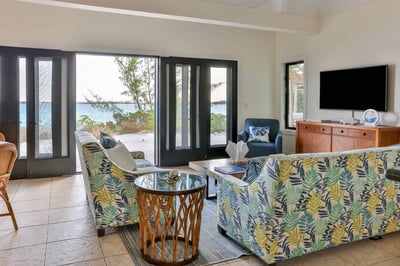 Luxury Villa Photo #7