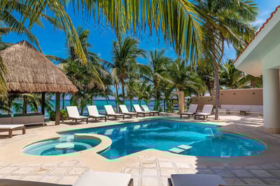Luxury Villa Photo #6
