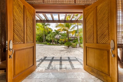 Luxury Villa Photo #56