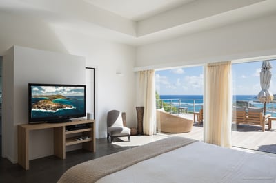 Bedroom 1: King size bed, air conditioning, ceiling fan, HD-TV, dish network, safe, dressi