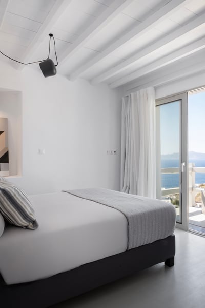 Luxury Villa Photo #26