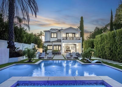 Luxury Villa Photo #6