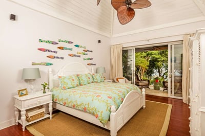 Luxury Villa Photo #19