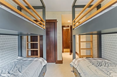 Luxury Villa Photo #14