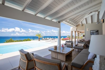Luxury Villa Photo #15