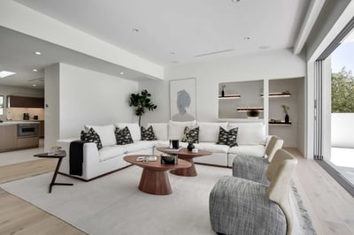 Luxury Villa Photo #23