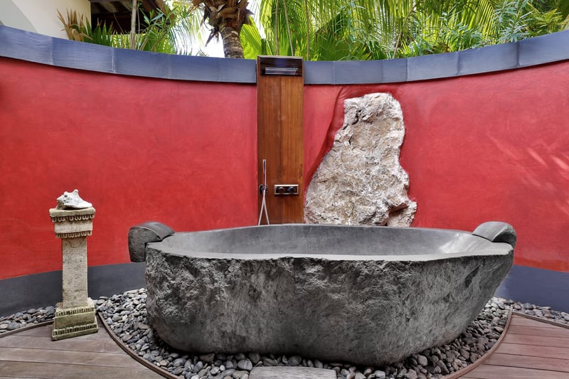 Beachfront Pool Suite