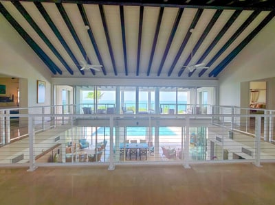 Luxury Villa Photo #16