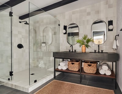 Second bedroom en suite.