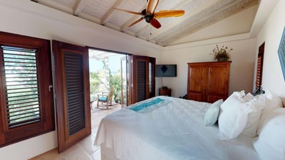 Luxury Villa Photo #12