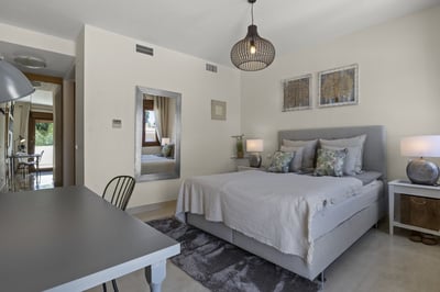 Luxury Villa Photo #16