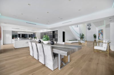 Luxury Villa Photo #19