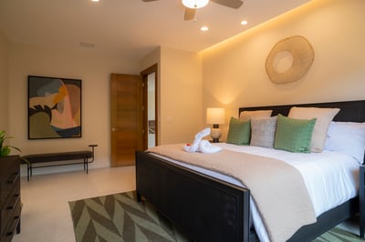 Luxury Villa Photo #39