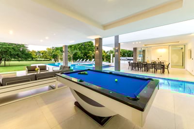 Luxury Villa Photo #40
