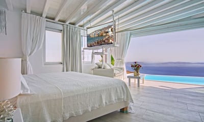 Luxury Villa Photo #25