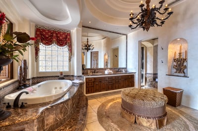 Luxury Villa Photo #49