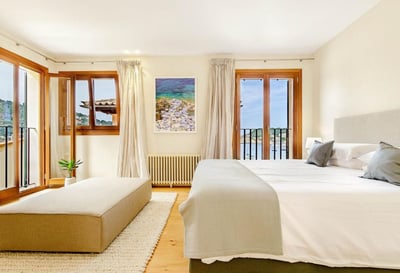 Luxury Villa Photo #17