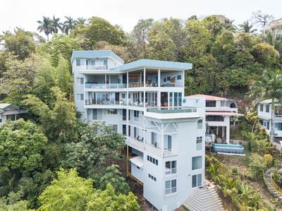 Luxury Villa Photo #2