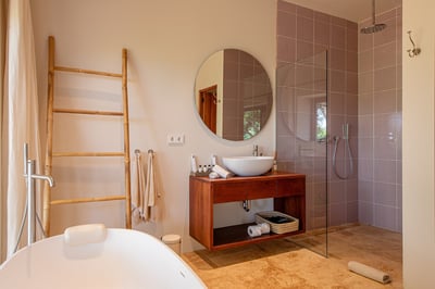 Luxury Villa Photo #13