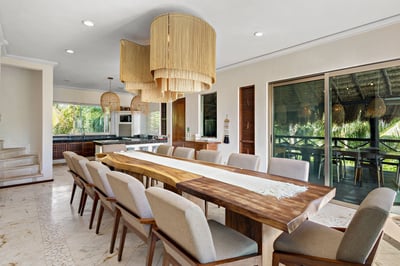 Luxury Villa Photo #38