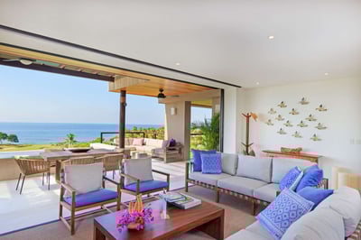 Luxury Villa Photo #6
