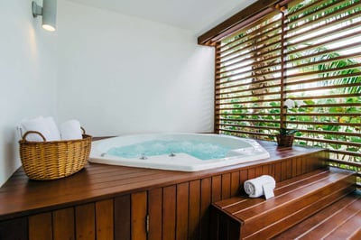 Luxury Villa Photo #3