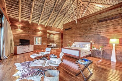 Luxury Villa Photo #27