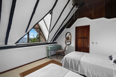 Luxury Villa Photo #61