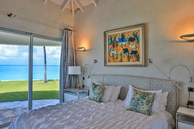 Luxury Villa Photo #34