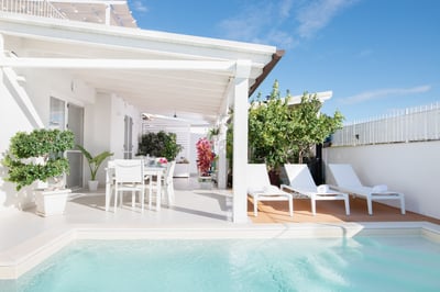 Luxury Villa Photo #5