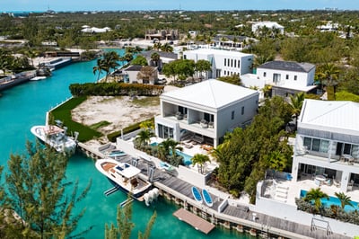Luxury Villa Photo #28