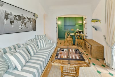 Luxury Villa Photo #18