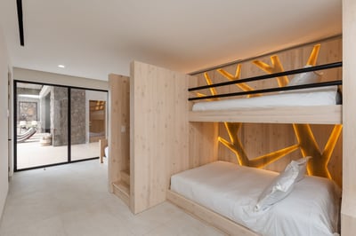 Luxury Villa Photo #26